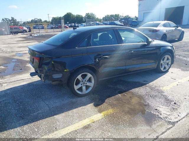 2017 AUDI A3 WAUAUGFF6H1044312 Photo 3
