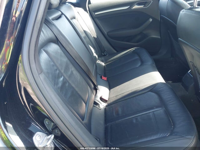 2017 AUDI A3 WAUAUGFF6H1044312 Photo 7