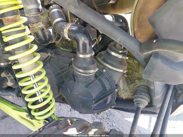 2020 CAN-AM MAVERICK X3 3JBVDAV49LK001076 Photo 9