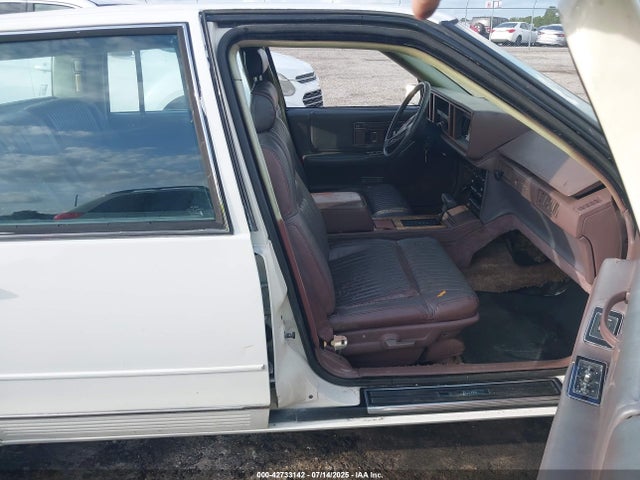 1987 CADILLAC SEVILLE 1G6KS518XHU806925 Photo 4