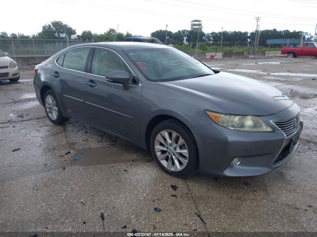 42733167 :رقم المزاد ، JTHBW1GG6D2033979 vin ، 2013 Lexus Es 300h مزاد بيع