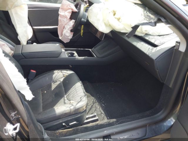 2025 TESLA MODEL 3 5YJ3E1EA5SF877240 Photo 4