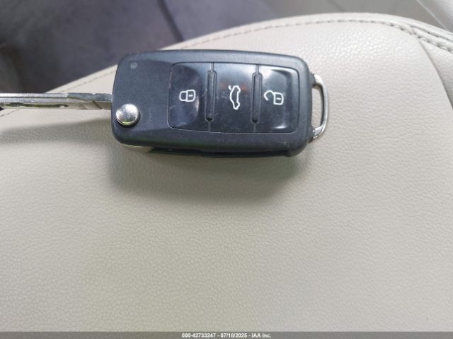 2014 VOLKSWAGEN BEETLE 3VW517AT2EM818920 Photo 10