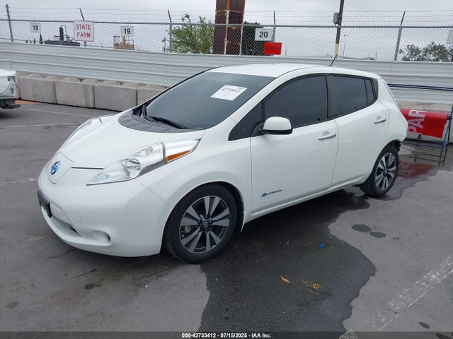 1N4BZ0CP2HC305393 Nissan 2017