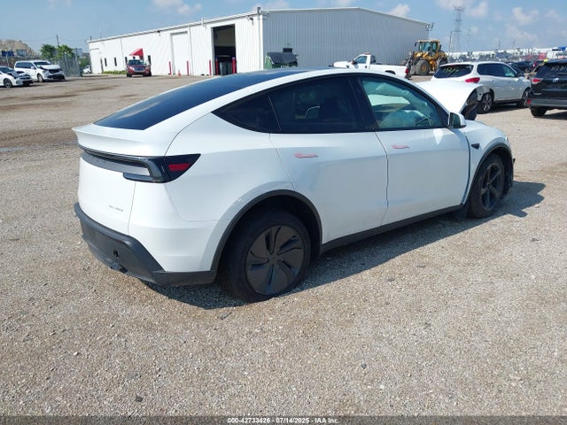 2026 TESLA MODEL Y 7SAYGDEE8TF364931 Photo 3