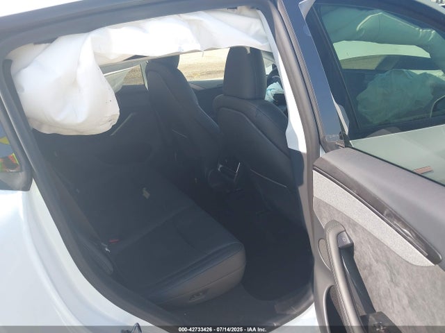 2026 TESLA MODEL Y 7SAYGDEE8TF364931 Photo 7