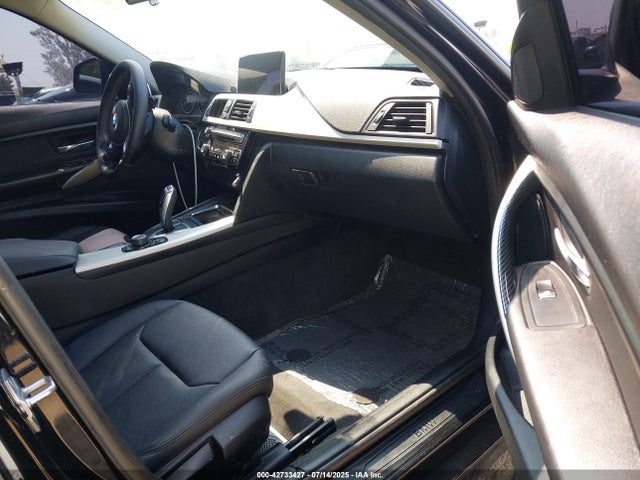 WBA8A9C51GK617365 BMW 2016