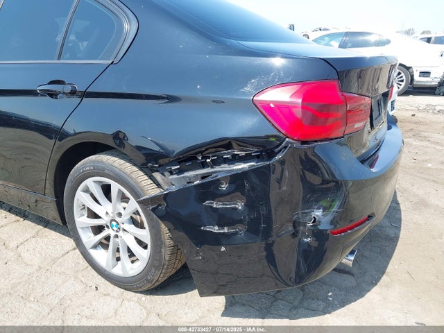 WBA8A9C51GK617365 BMW 2016