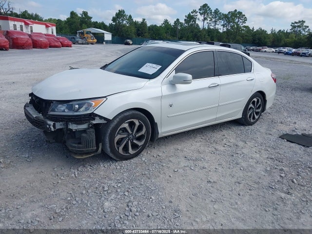 Honda j35y1 2016 1HGCR3F80GA014455 Image 2
