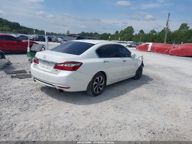 Honda j35y1 2016 1HGCR3F80GA014455 Image 4
