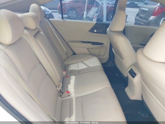 Honda j35y1 2016 1HGCR3F80GA014455 Image 8