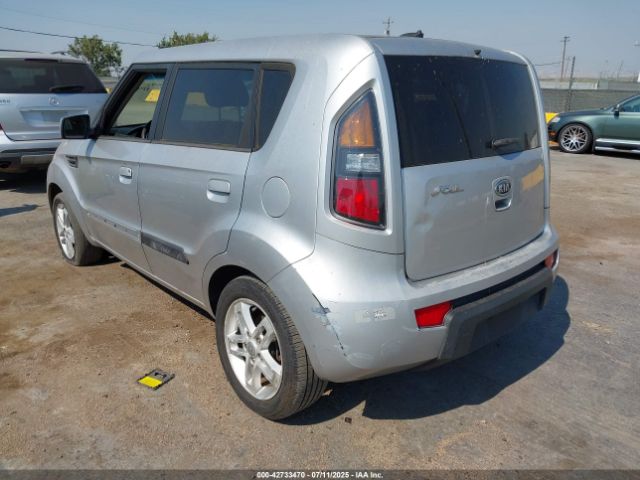 2010 KIA SOUL KNDJT2A26A7704302 Photo 2