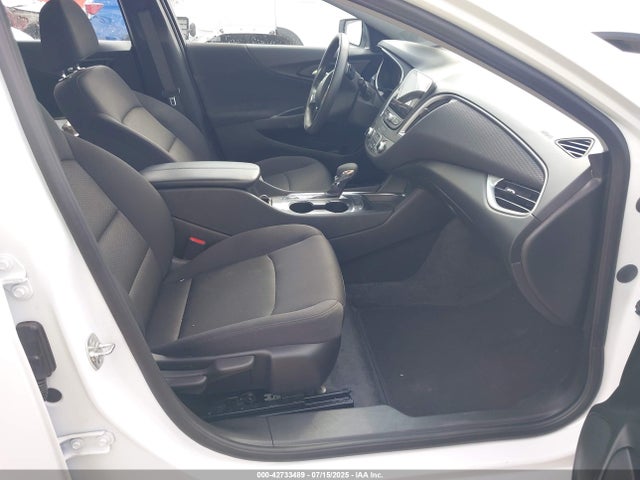 1G1ZD5ST2SF123856 Chevrolet lfv