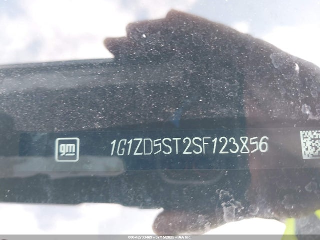 1G1ZD5ST2SF123856 Chevrolet lfv