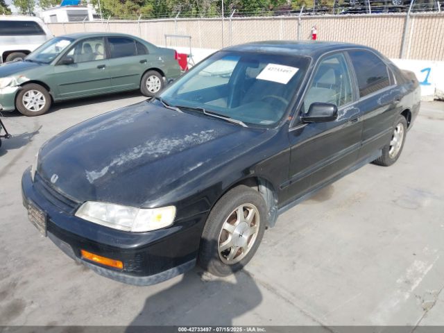 1994 HONDA ACCORD JHMCD5650RC073736 Photo 1