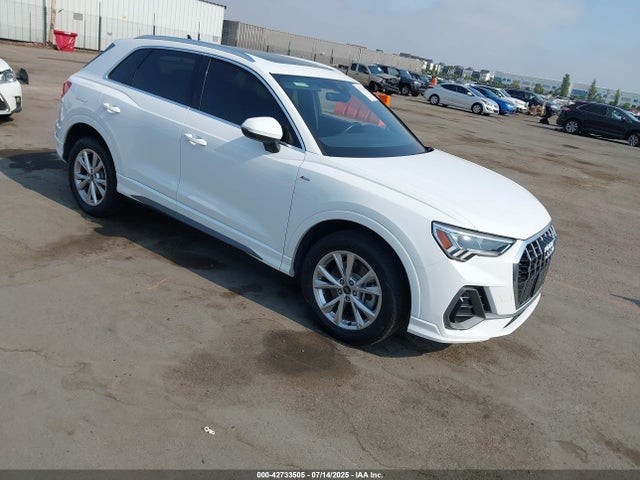 2023 AUDI Q3 WA1DECF35P1044581 Photo 0