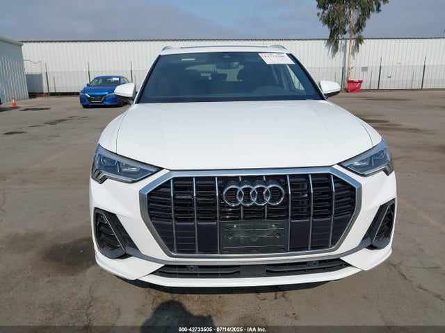 Audi 45 tfsi 2023 WA1DECF35P1044581 Image 13