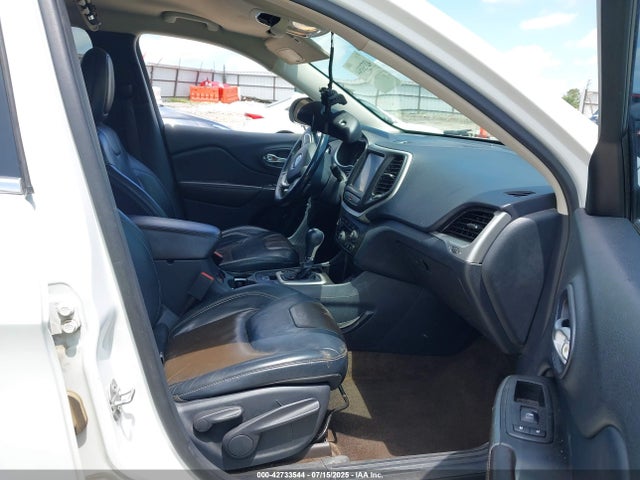 1C4PJLDB6FW566064 Jeep Cherokee