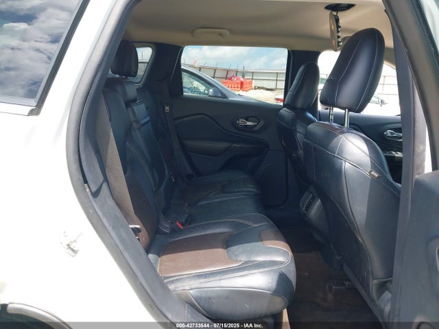 1C4PJLDB6FW566064 Jeep Cherokee