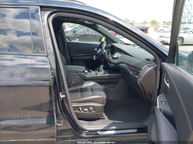 2019 CADILLAC XT4 1GYFZER49KF101048 Photo 4
