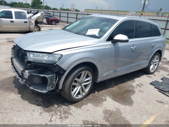 2017 AUDI Q7 WA1VABF70HD029614 Photo 1