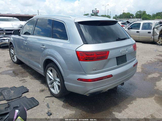 2017 AUDI Q7 WA1VABF70HD029614 Photo 2