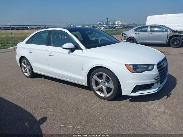 2015 AUDI A3 WAUACGFF1F1052592 Photo 0