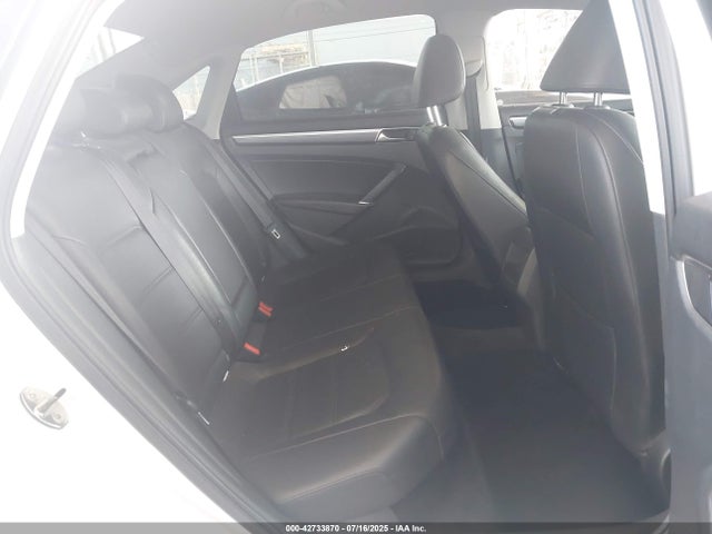 1VWDT7A35HC069008 Volkswagen tsi
