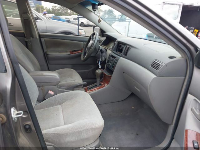 2004 TOYOTA COROLLA 1NXBR32E44Z263062 Photo 4