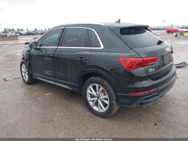 2024 AUDI Q3 WA1DECF31R1044287 Photo 2