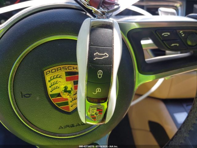 2018 PORSCHE MACAN WP1AB2A53JLB37887 Photo 10