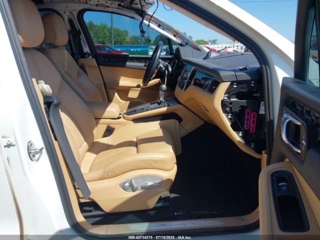 2018 PORSCHE MACAN WP1AB2A53JLB37887 Photo 4