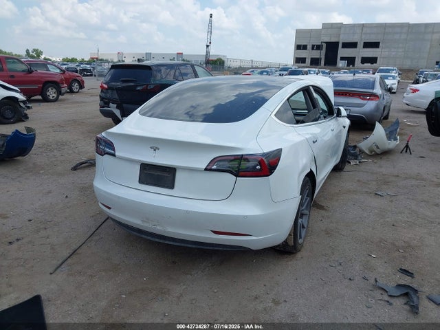2020 TESLA MODEL 3 5YJ3E1EA7LF633266 Photo 3
