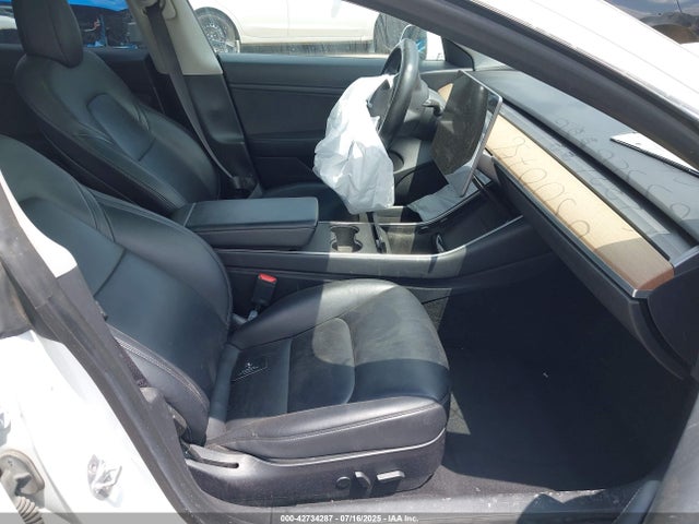 2020 TESLA MODEL 3 5YJ3E1EA7LF633266 Photo 4