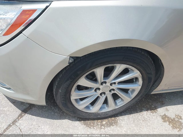 1G4GB5G33FF276647 Buick lfx
