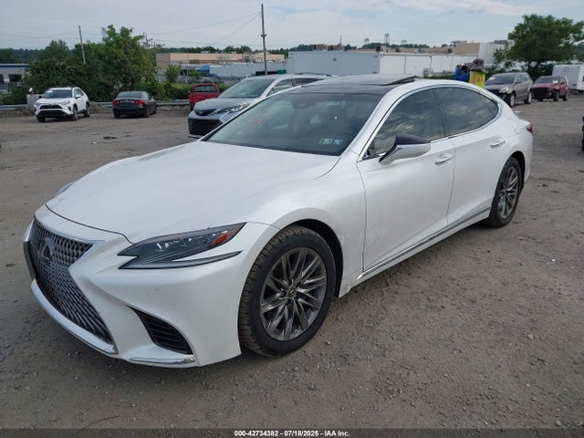 JTHB51FF8J5001704 Lexus v35a-fts