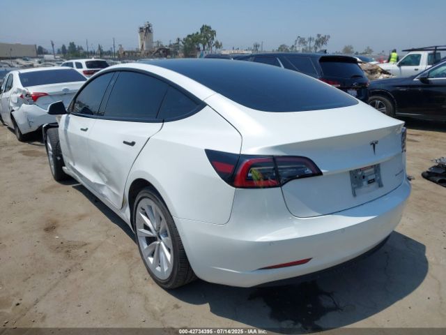 2022 TESLA MODEL 3 5YJ3E1EBXNF297821 Photo 2