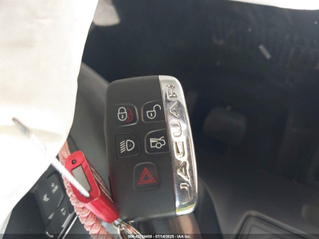 2017 JAGUAR F-TYPE SAJWA6ET0H8K45473 Photo 10