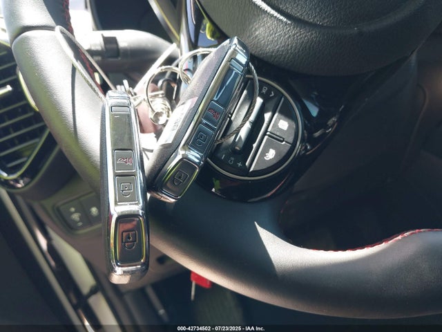 KNDJ53AU3S7932146 KIA 2025