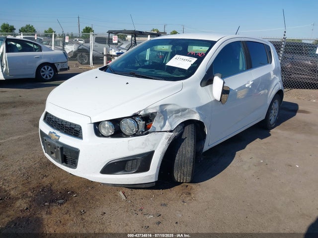 1G1JC6SH6F4166082 Chevrolet luw