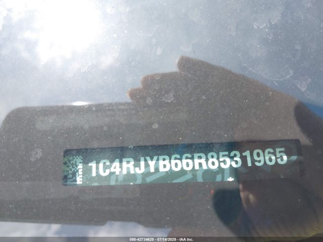 2024 JEEP GRAND CHEROKEE 4XE 1C4RJYB66R8531965 Photo 8
