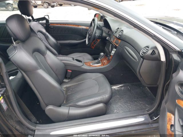 2007 MERCEDES-BENZ CLK 550 WDBTJ72H07F209878 Photo 4