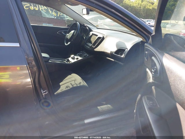 1C3CCCAB1FN597746 Chrysler 200