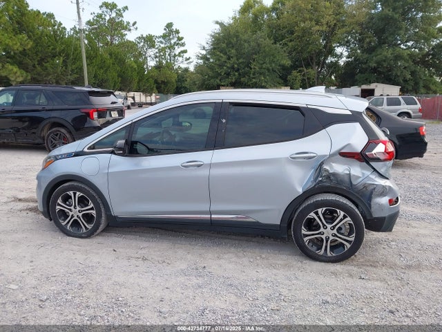 1G1FX6S05H4184600 Chevrolet 2017