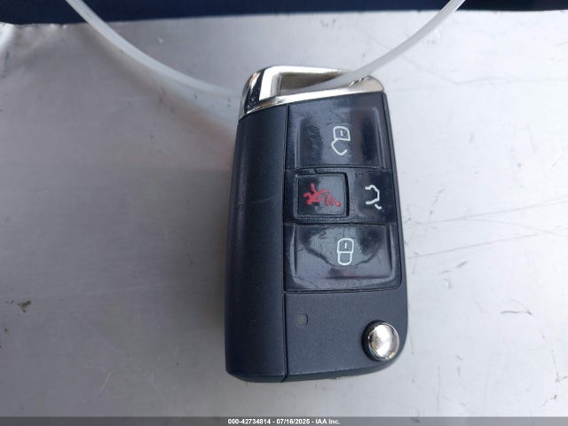 Volkswagen 2018 2018 3VV2B7AX5JM195374 Image 11