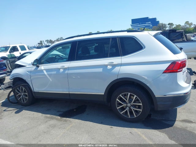Volkswagen 2018 2018 3VV2B7AX5JM195374 Image 15