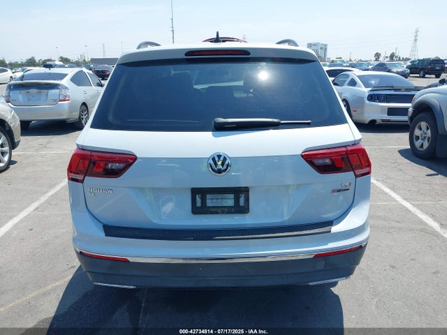 Volkswagen 2018 2018 3VV2B7AX5JM195374 Image 17