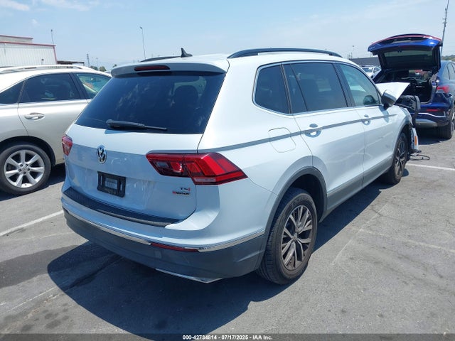 Volkswagen 2018 2018 3VV2B7AX5JM195374 Image 4