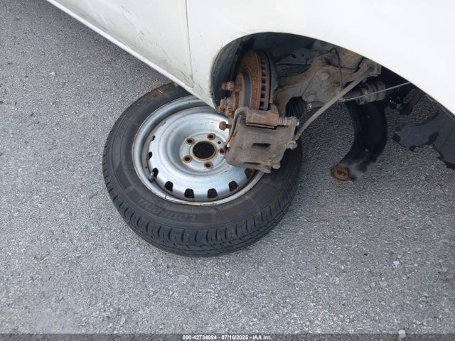 3N6CM0KNXFK699257 Nissan 2015