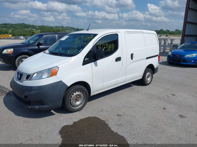 3N6CM0KNXFK699257 Nissan 2015